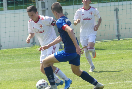 Nem végzetes botlások