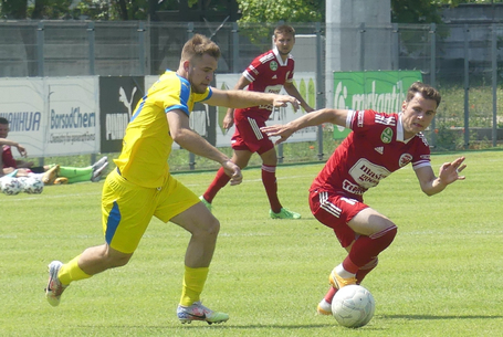 Büntető és két fejes