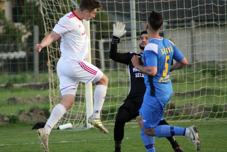 Megyei rangadóval kezdünk