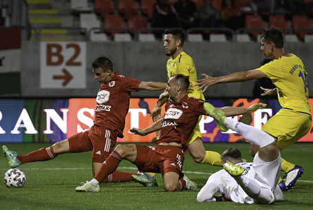 Máris utolérhetetlen