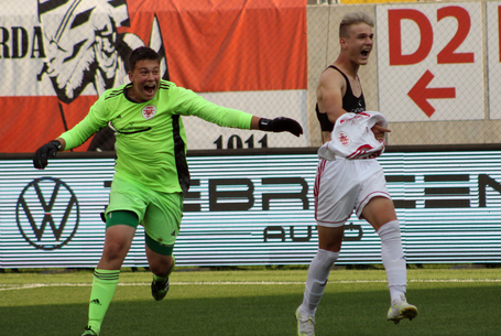 A párbajra lépett elő a cseresorból