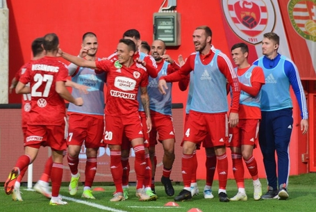 Kétszer a bal alsóba