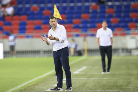 Három játékosát „irányítja” a válogatottban