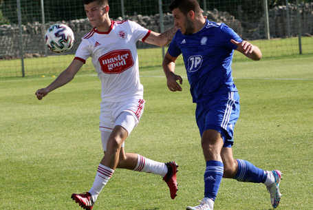 Új időpontban jön a jelenlegi listavezető