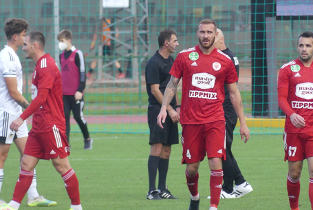 Estére ellenfelet kapunk