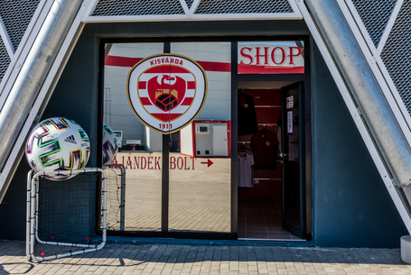 A szurkolói shop nyitvatartása