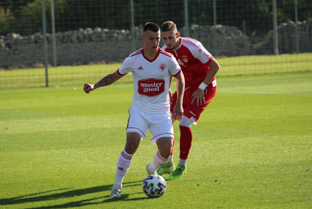 Parlagon hagyott emberelőny