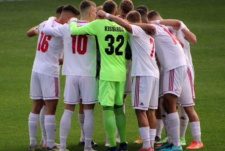 A stadionban pótol meccset az U19