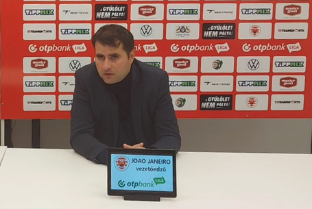 „A piros lap megváltoztatta a mérkőzés a képét"