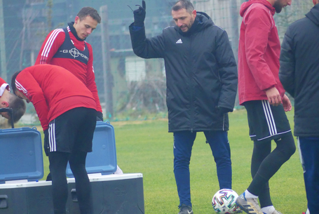 Otthon, mégis idegenben