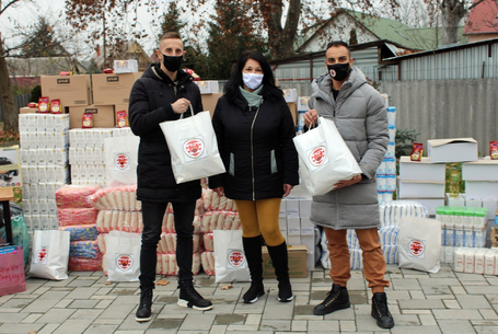 Gyűjtés karácsonyra – a szurkolókkal együtt