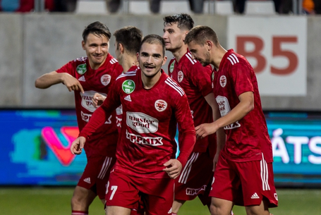 Párharc – különös eredményekkel