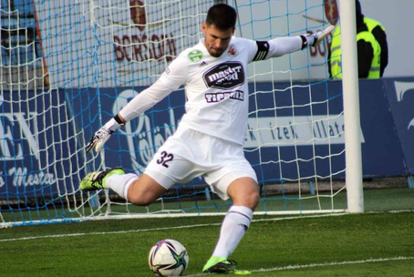 Kétharmadnál az élen