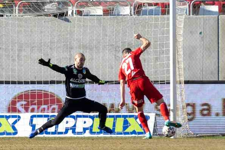 Góldús az első félidő utolsó perce