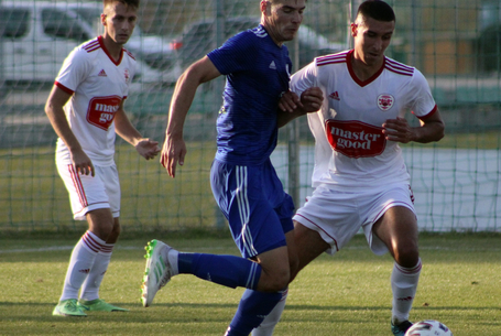 A tavaszi veretlen a nyeretlennel