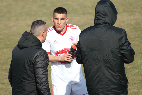 Sok hiányzó, eseménytelen meccs