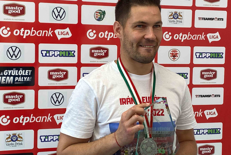 Április védése, május gólja