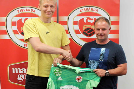 Kapus érkezett Kolozsvárról