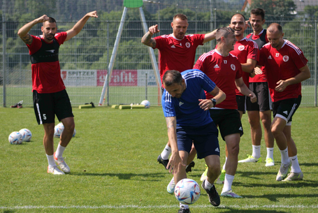 Különös köszöntés