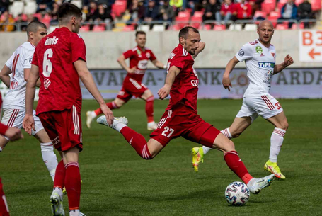 Csütörtökön Kajrat, vasárnap DVSC