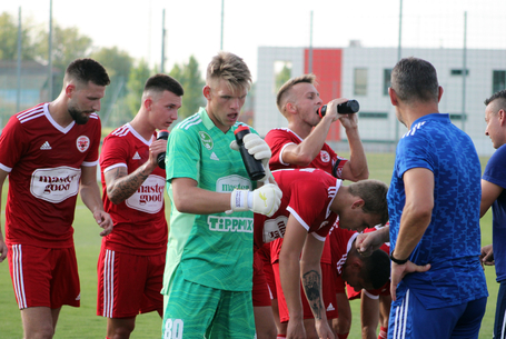 Matinémeccs hazai pályán