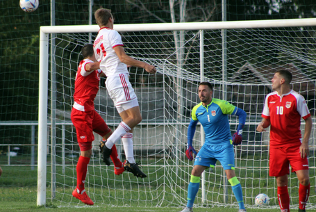 Balszerencsés fejpárbaj a hajrában