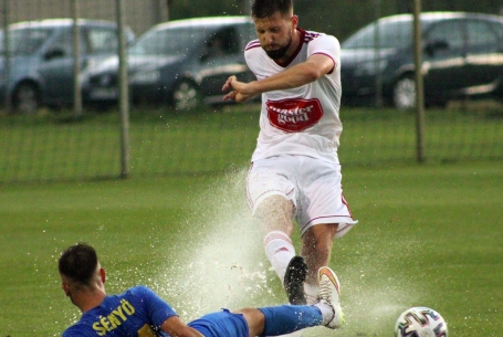 Illene kozmetikázni a mutatókon