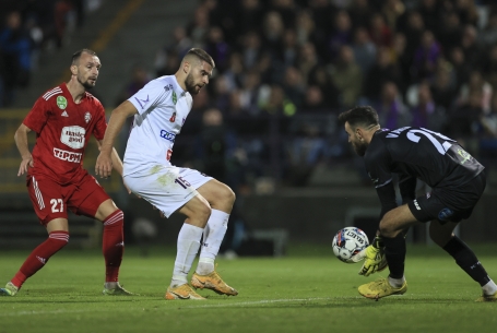 Döntetlen az újonc otthonában