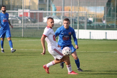 Döntetlen emberhátrányban