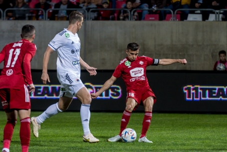 Huszonkét tétmeccs, két állandó szereplő