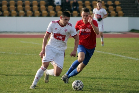 Húsz forduló után a tizenhatodik helyen