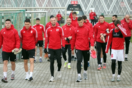 Újra munkában a csapat