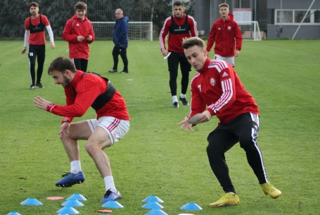 Edzőtáborban sincs vasárnap