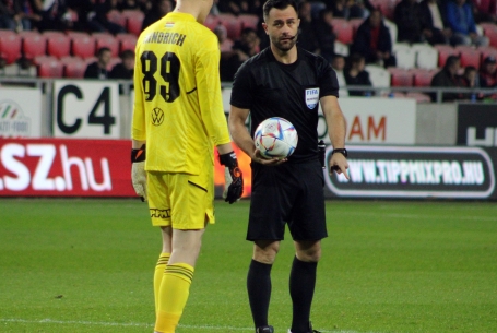 Egy híján huszadszor