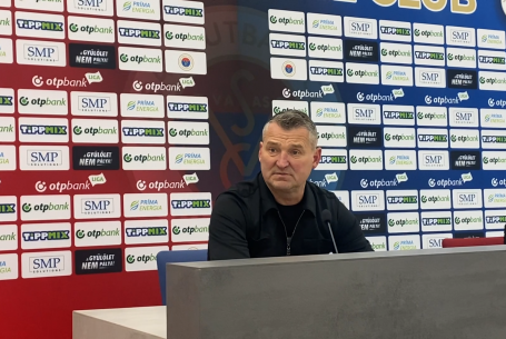 Mérkőzés utáni sajtótájékoztató