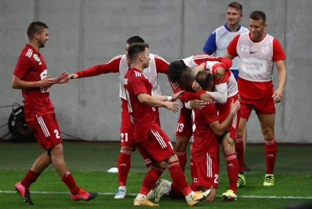 Pont száz pont idegenből