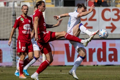 Két szombati bajnoki között három vasárnapi