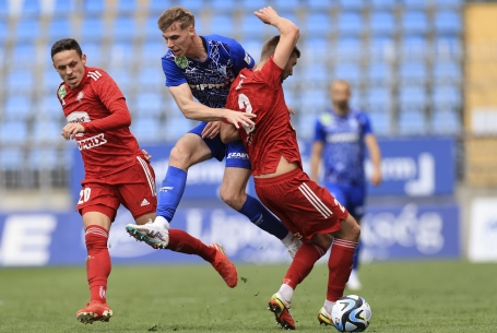 Senkinek sem rossz döntetlen