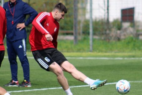 Ment a jobb – és a bal is