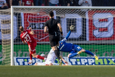 Kétszeri gyors gólváltás