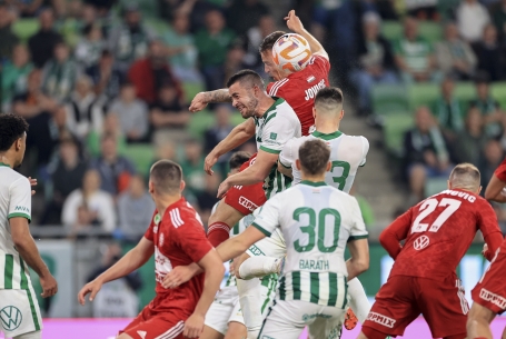 Nem voltunk ünneprontók