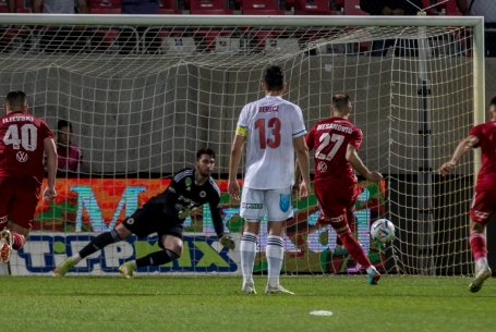 Ott a kétszázadik!