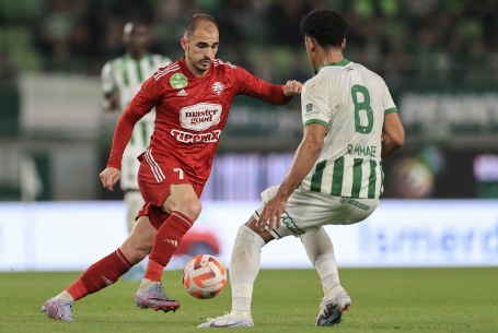 Tízen az első százban