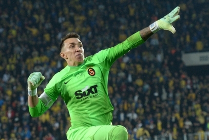 Tizennyolcan válogatottak