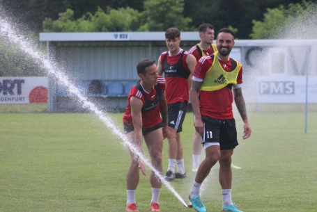 Kánikula, vízfüggöny, eső