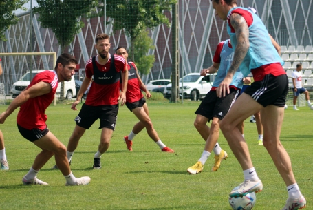 Ráfordultunk a nyitány hetére