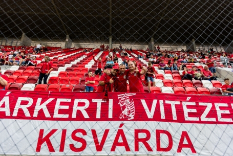 Szurkolói információk