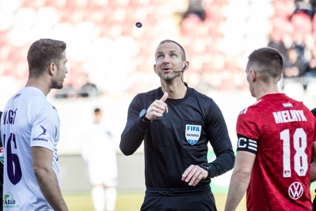 Ő fújta az elsőt is