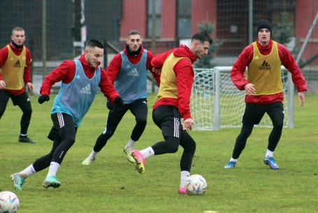 Az első edzőmeccs hete