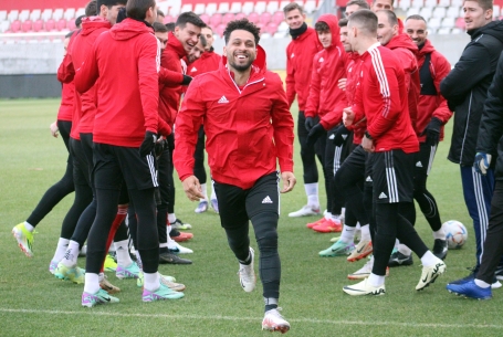 Kereste a visszatérés lehetőségét